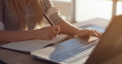 Cindy Couyoumjian Details How Professionals Can Turn Their Knowledge Into a Published Book